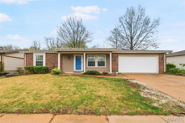 6520 Galewood Court, St Louis, MO 63129