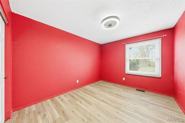 6520 Galewood Court, St Louis, MO 63129