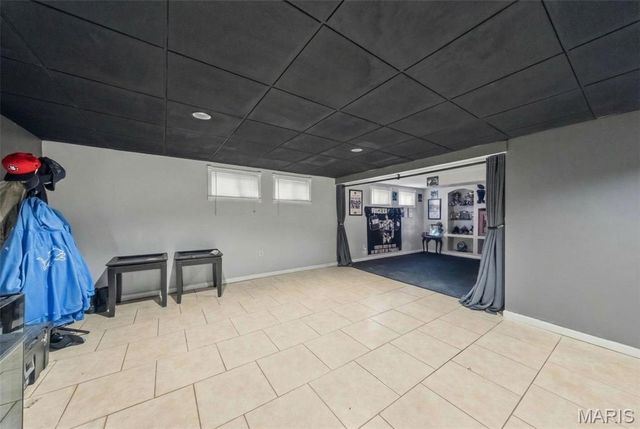 6520 Galewood Court, St Louis, MO 63129