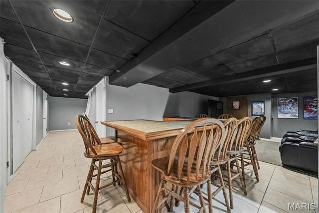 6520 Galewood Court, St Louis, MO 63129