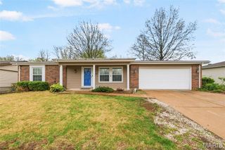 6520 Galewood Court, St Louis, MO 63129