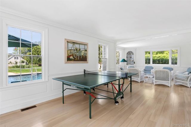45 Beach Lane, Westhampton Beach, NY 11978
