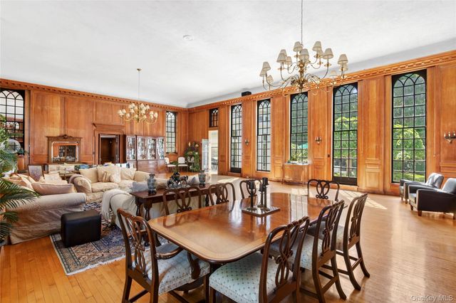 45 Beach Lane, Westhampton Beach, NY 11978