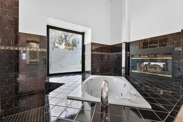 2910 PINE CLUB DRIVE, Plant City, FL 33566