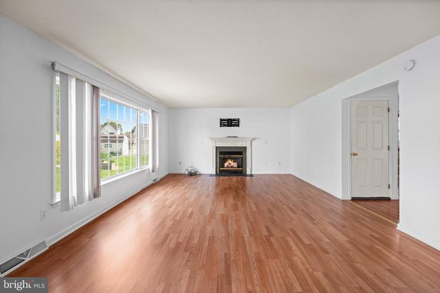 336 SPRINGBROOK DR, Palmyra, PA 17078
