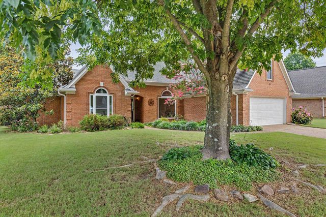 7228 SHADY OAKS DR, Bartlett, TN 38133