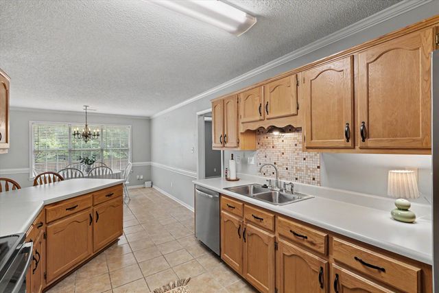 7228 SHADY OAKS DR, Bartlett, TN 38133