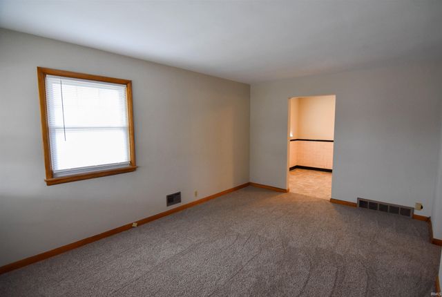 4613 Pollack Avenue, Evansville, IN 47714