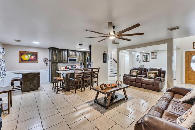 10623 Gulf Valley Street, Houston, TX 77075