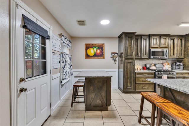 10623 Gulf Valley Street, Houston, TX 77075