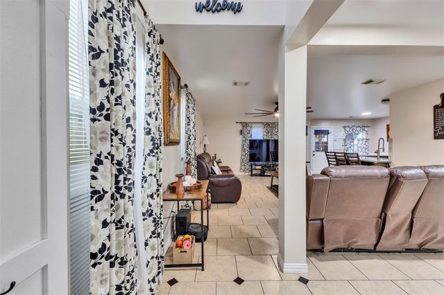 10623 Gulf Valley Street, Houston, TX 77075
