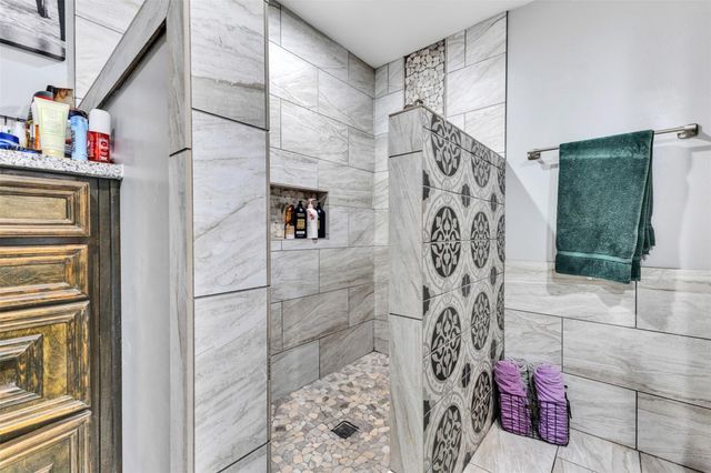 10623 Gulf Valley Street, Houston, TX 77075