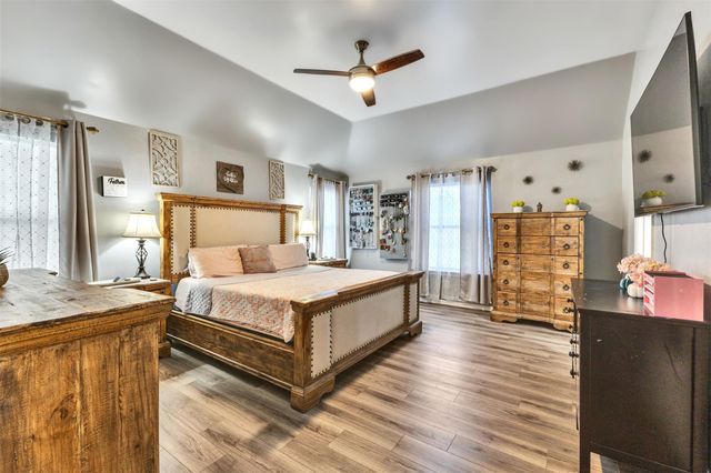 10623 Gulf Valley Street, Houston, TX 77075