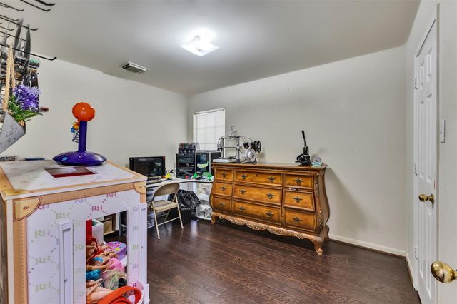 10623 Gulf Valley Street, Houston, TX 77075