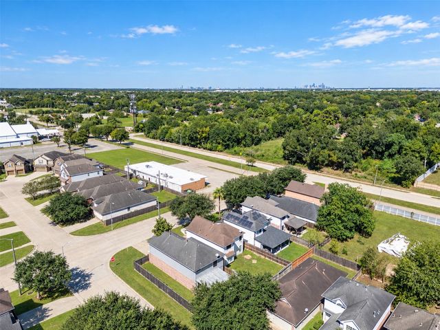 10623 Gulf Valley Street, Houston, TX 77075