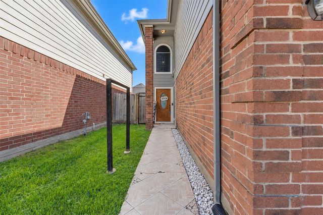 10623 Gulf Valley Street, Houston, TX 77075