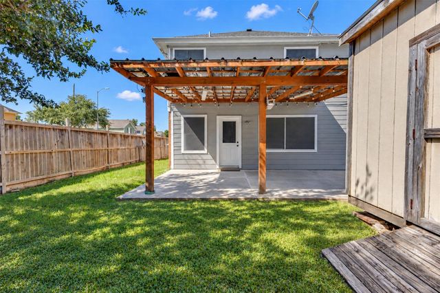 10623 Gulf Valley Street, Houston, TX 77075