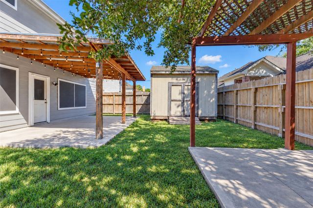 10623 Gulf Valley Street, Houston, TX 77075