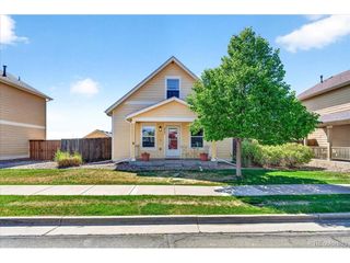 2721 Quarterland St, Strasburg, CO 80136