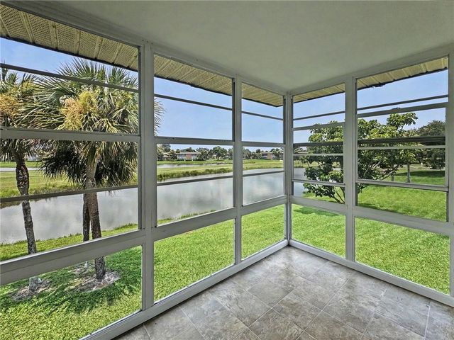 23 Vista Gardens Trail 201, Vero Beach, FL 32962
