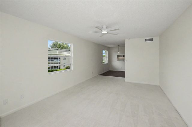 23 Vista Gardens Trail 201, Vero Beach, FL 32962