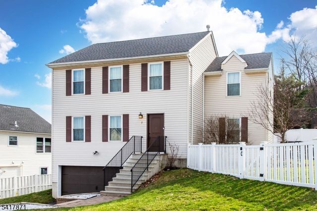 7 Jessica Ln, Dover Town, NJ 07801