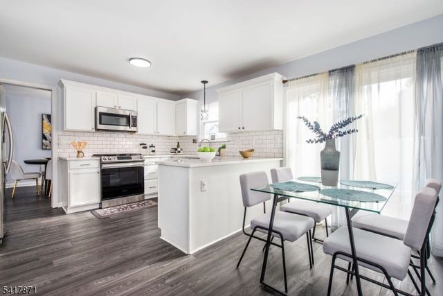 7 Jessica Ln, Dover Town, NJ 07801