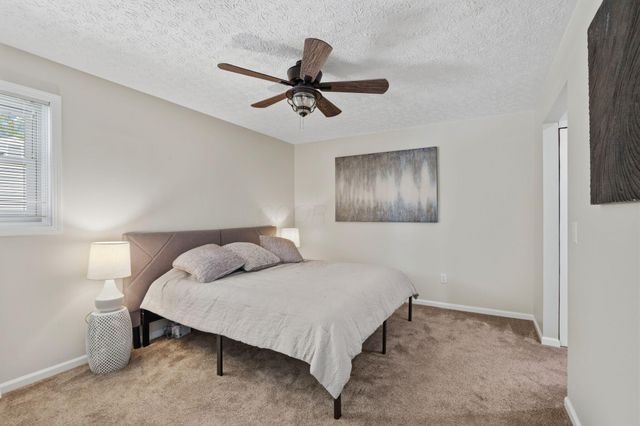 11655 E Eastmeadow Court, Pickerington, OH 43147