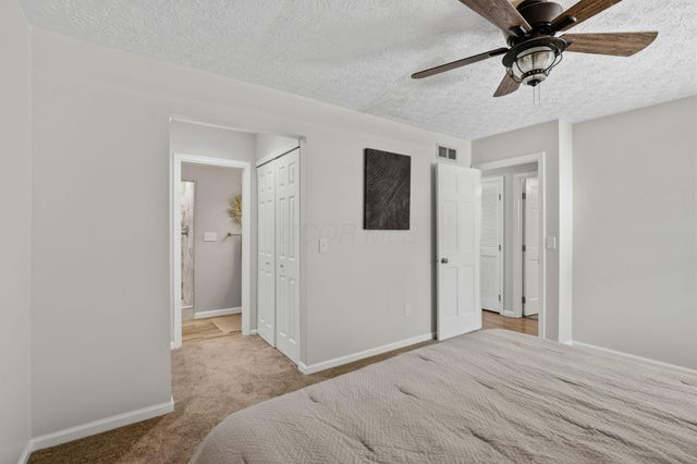 11655 E Eastmeadow Court, Pickerington, OH 43147