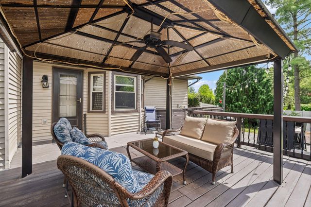 11655 E Eastmeadow Court, Pickerington, OH 43147