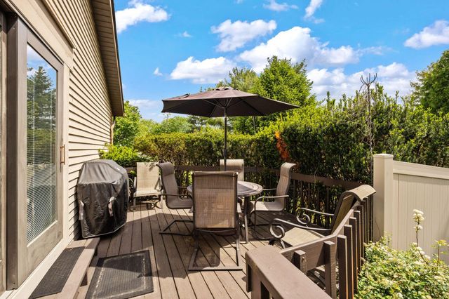 11655 E Eastmeadow Court, Pickerington, OH 43147
