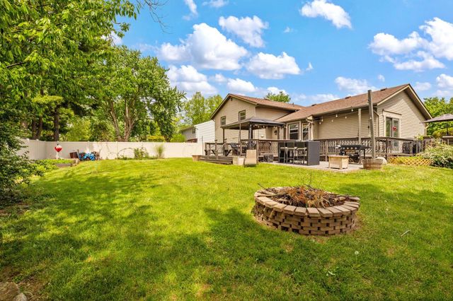 11655 E Eastmeadow Court, Pickerington, OH 43147