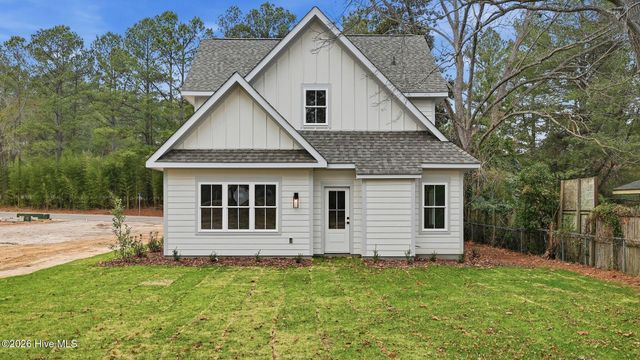 1405 N May Street, Southern Pines, NC 28387