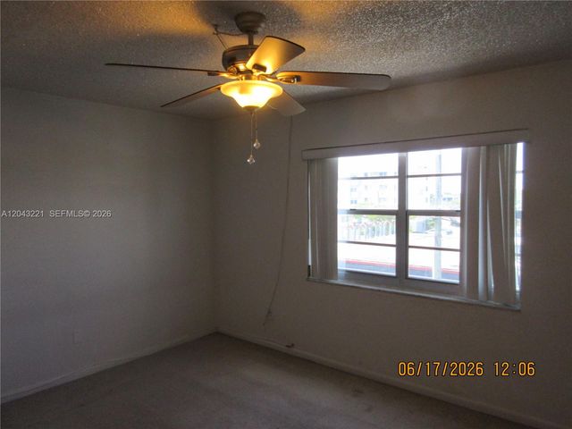 1230 NE 139th St 309, North Miami, FL 33161