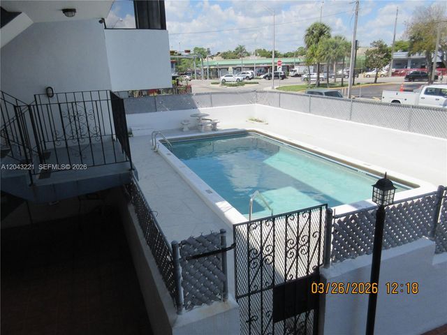 1230 NE 139th St 309, North Miami, FL 33161