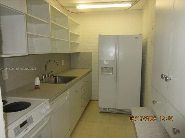 1230 NE 139th St 309, North Miami, FL 33161