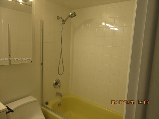 1230 NE 139th St 309, North Miami, FL 33161
