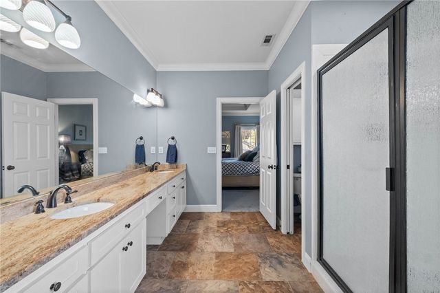 6803 Shadow Valley Road, Rogers, AR 72758