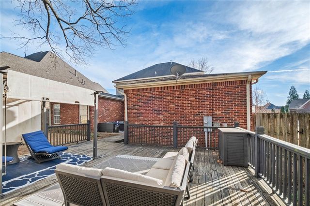 6803 Shadow Valley Road, Rogers, AR 72758