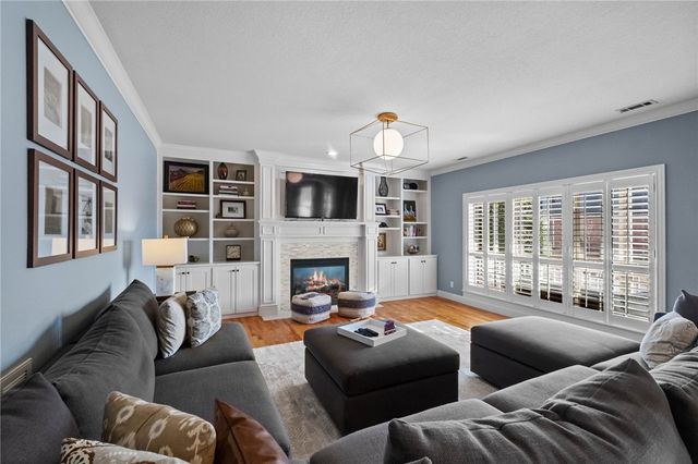 6803 Shadow Valley Road, Rogers, AR 72758