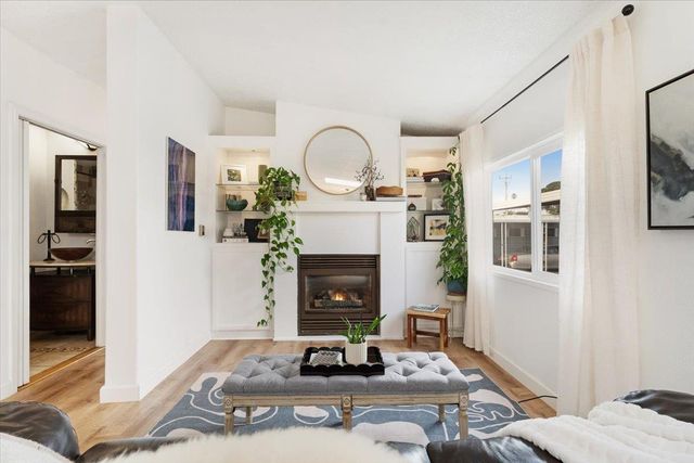 1099 38th Avenue 20, Santa Cruz, CA 95062