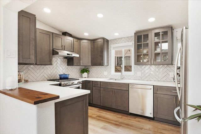 1099 38th Avenue 20, Santa Cruz, CA 95062