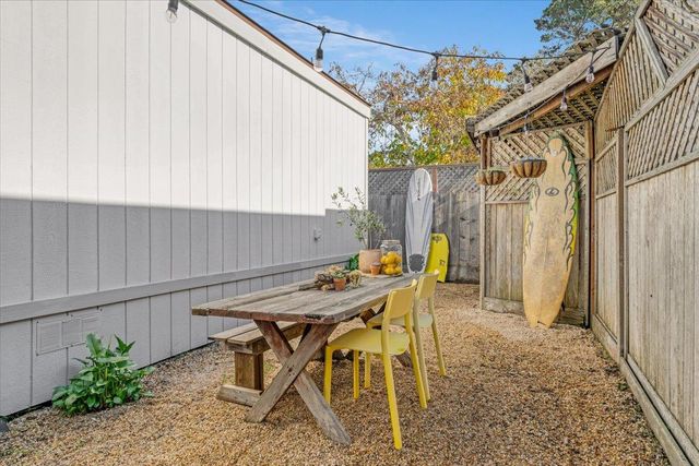 1099 38th Avenue 20, Santa Cruz, CA 95062