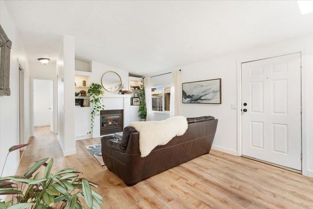 1099 38th Avenue 20, Santa Cruz, CA 95062