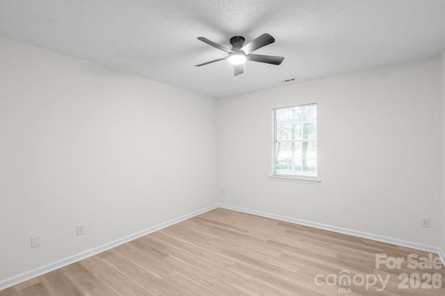 8425 Lochinvar Drive, Charlotte, NC 28227
