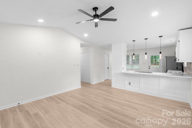 8425 Lochinvar Drive, Charlotte, NC 28227
