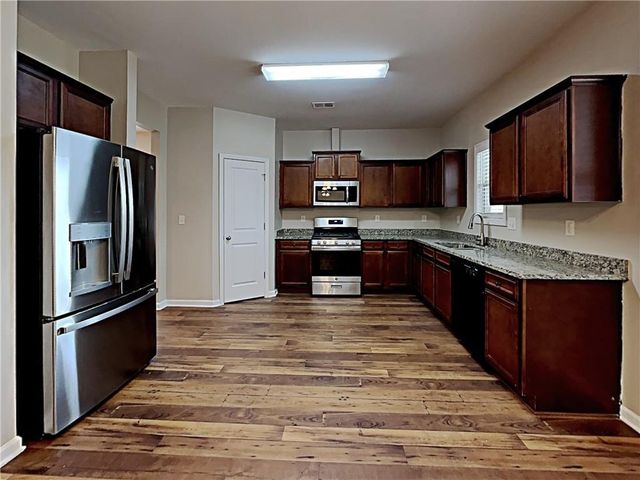 4339 Pearhaven Lane SW, Gainesville, GA 30504