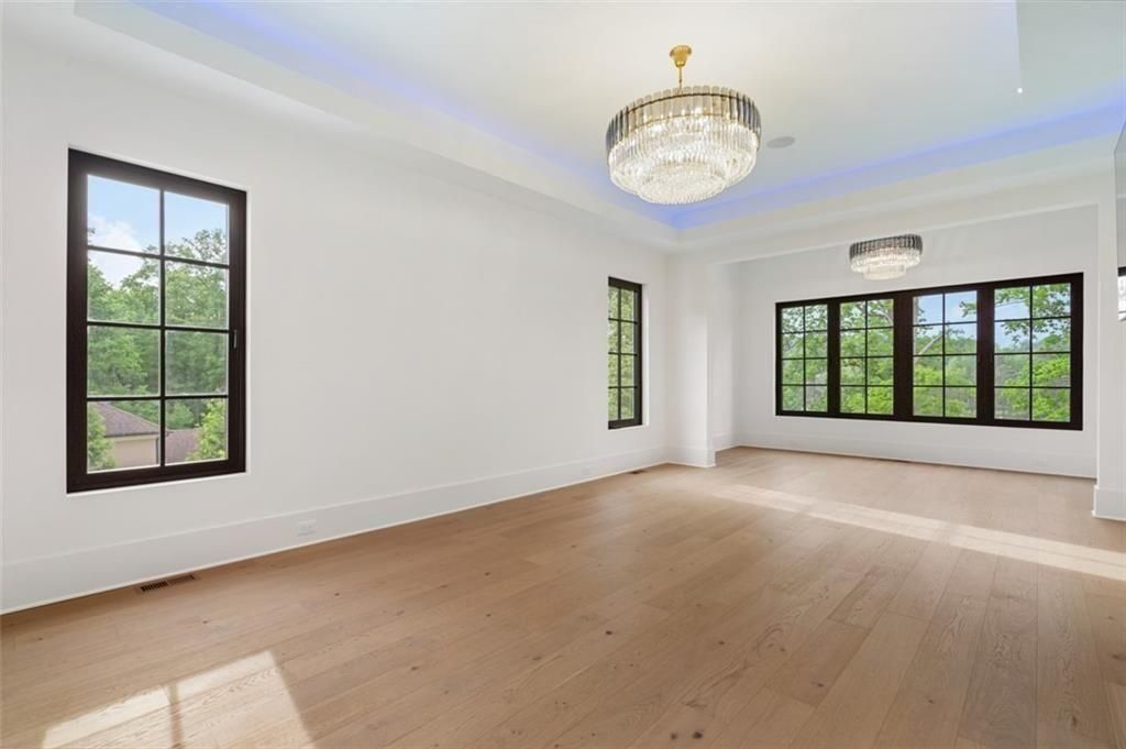 Image 27 of property listing at 227 Traditions Drive, Alpharetta, GA 30004