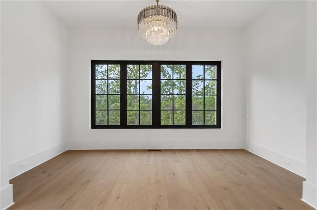 Image 34 of property listing at 227 Traditions Drive, Alpharetta, GA 30004