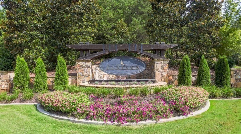 Image 39 of property listing at 227 Traditions Drive, Alpharetta, GA 30004